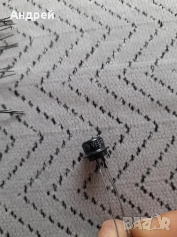 Стари транзистори МП 40, снимка 3 - Други ценни предмети - 50071525