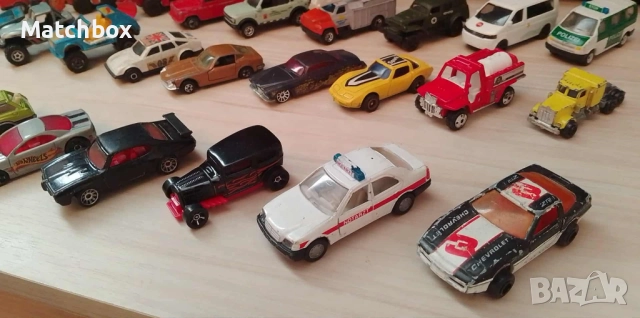 Модели 1/64 различни пройзводители, снимка 5 - Колекции - 45904850