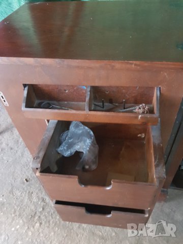 Шевна машина Husqvarna, снимка 4 - Антикварни и старинни предмети - 37803390