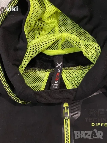 Детски блузи р-р 152, снимка 2 - Детски Блузи и туники - 48105518