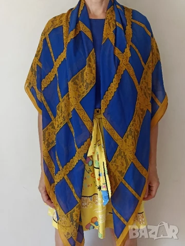 Дамски шал Valentino, снимка 5 - Шалове - 50950545