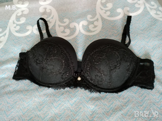 Сутиен 80B -чисто нов