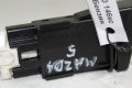 Бутон аварийни светлини Мазда 5 2.0 146кс 05г Mazda 5 2.0 146hp 2005, снимка 2