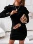 Черна секси рокля с декоративни копчета и ефектен ръкав, снимка 2