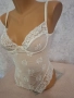 Бяло Боди с бродерия, снимка 1