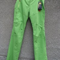 Продавам нов дамски зелен лек летен разтеглив бързосъхнещ панталон Black Yak, снимка 1 - Панталони - 28191667