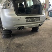 vw golf 5 задна броня  генерация  двоен аспух , снимка 1 - Части - 43915162