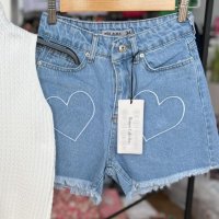 Дамски къси панталони в синьо със сърца, снимка 2 - Къси панталони и бермуди - 37201956