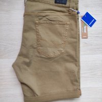 Мъжки къси панталони Jack&Jones размер XXL, снимка 2 - Къси панталони - 33578869