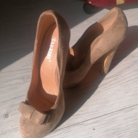Обувки на ток, снимка 2 - Дамски обувки на ток - 44872708
