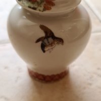 Порцеланова ваза с капак, снимка 3 - Антикварни и старинни предмети - 32239340