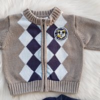 Бебешка жилетка H&M Мики Маус, дънки и боди 0-3 месеца , снимка 13 - Комплекти за бебе - 42956725