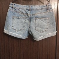 Къси дънкови панталонки марка Esmara размер М-Л, снимка 3 - Къси панталони и бермуди - 40392286