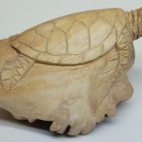 Дървена гъба водна костенурка ръчна изработка уникален подарък, снимка 4 - Статуетки - 36804590