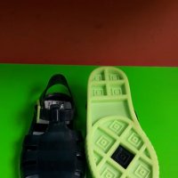 Английски детски сандали-силиконови , снимка 4 - Детски сандали и чехли - 28891618