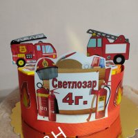 Картонена торта Пожарни коли , снимка 1 - Други - 35641616