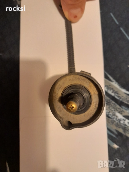 Датчик за наличие на вода в горивния филтър за Хюндай Санта Фе СМ 2.2 дизел от 2006 до 2010г. , снимка 1