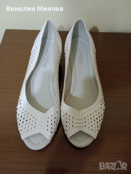 Бели дамски обувки, снимка 1