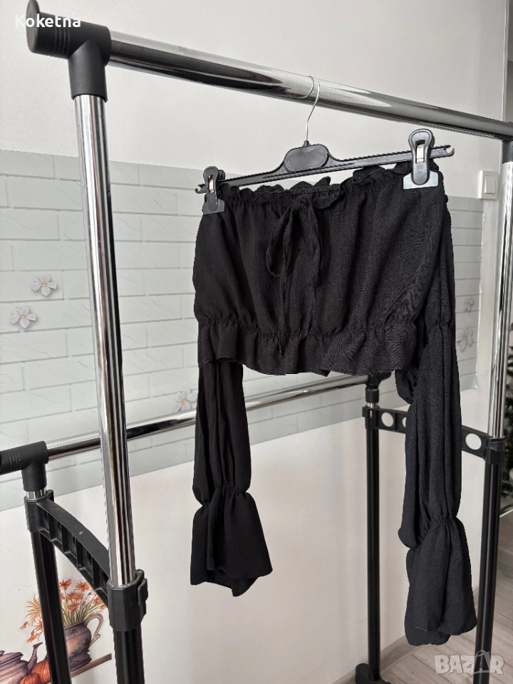 Дамска черна блуза с паднало рамо, снимка 1