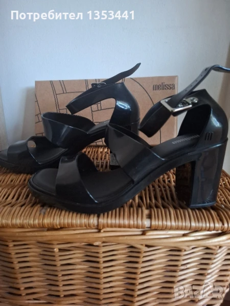 чисто нови сандали наMelissa, снимка 1