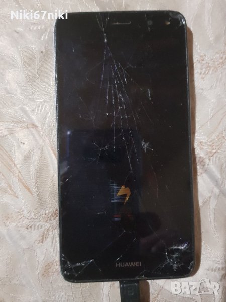 Huawei Y6 2017 За ремонт или части, снимка 1