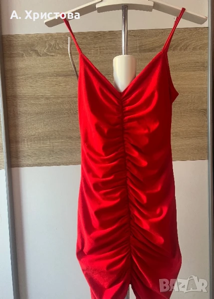 Червена къса рокля със тънки презрамки, снимка 1