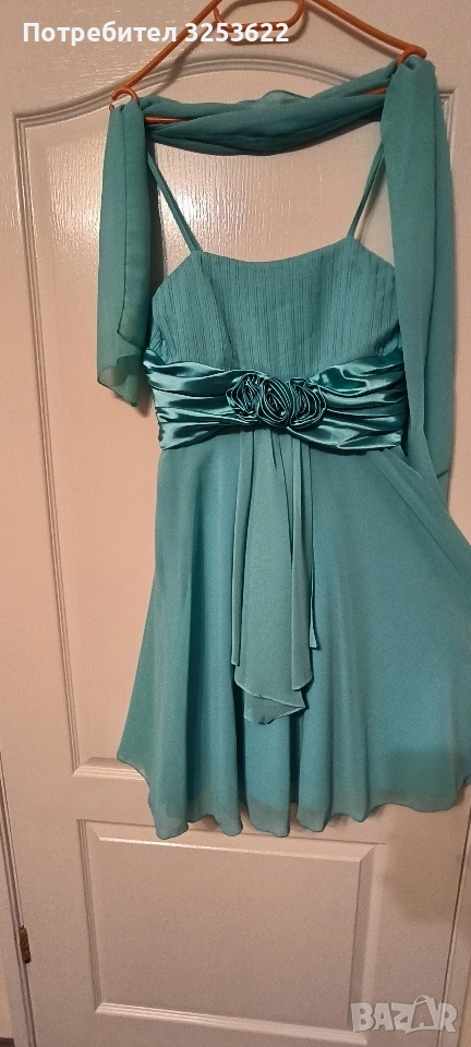 Продавам официална рокля, снимка 1