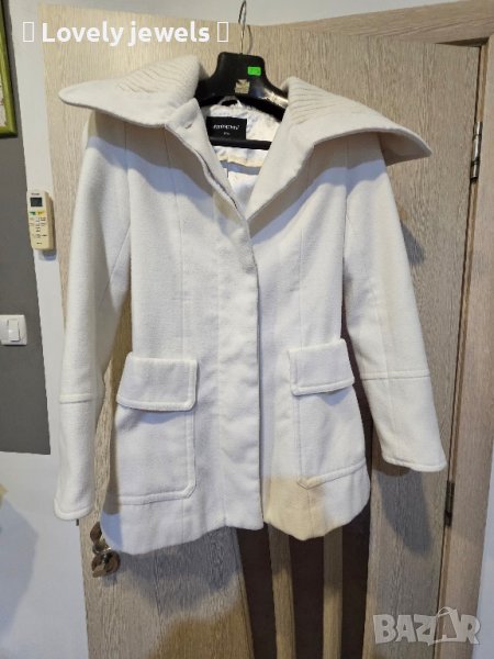 Красиво бяло палто , снимка 1