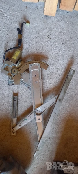 Стъклоповдигач Rover 25 / MG ZR, снимка 1