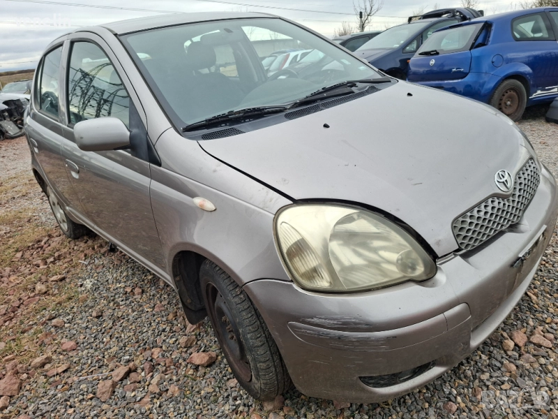 Toyota yaris 1.4 д4д На части, снимка 1