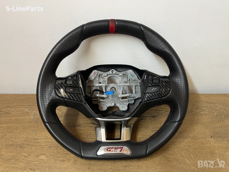 Оригинален с перфорирана кожа и КАРБОН Мулти волан Peugeot 208 308 GTI Пежо ГТИ pejo, снимка 1