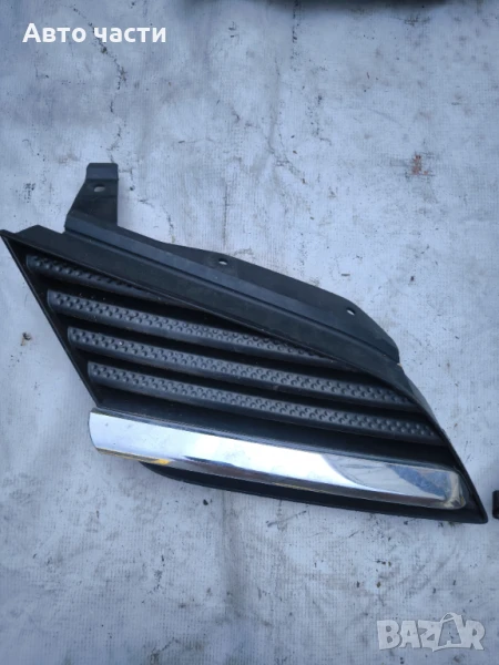 РЕШЕТКИ ЛЯВА И ДЯСНА ЗА NISSAN PRIMERA P12 62330 AU300, снимка 1