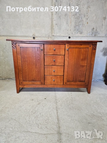 Контрабюфет изработен изцяло от масив