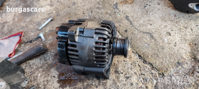 Динамо алтернатор 8200 667 608 - A Opel Vivaro 1.9CDTI-101к.с. - 120лв, снимка 4 - Части - 52639800