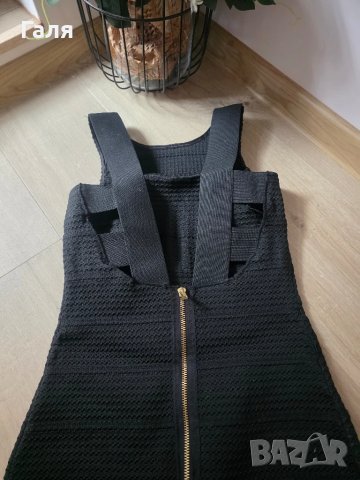 Рокля River Island с отворен гръб , снимка 2 - Рокли - 50996971