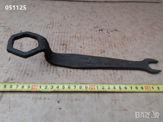 масивен кован ключ от файтон, каруца, двуколка , снимка 11 - Антикварни и старинни предмети - 35299145