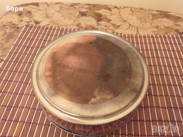 Метална кутия от бисквити релефна, снимка 6 - Колекции - 28038631