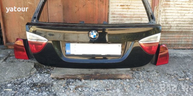 Продавам 5-та врата за bmw e91 и стопове.