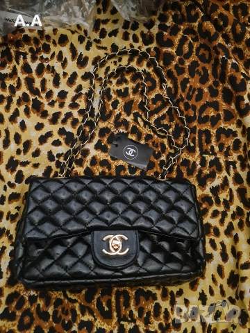 Елегантна лачена дамска чанта