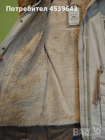 Дамско зимно яке парка XS, снимка 3 - Якета - 53289041