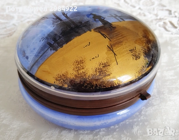 Антична синя стъклена ръчно рисувана чиния за дрънкулки Ormolu Fixings