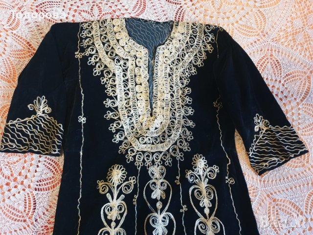 Старинен сукман от кадифе със сърма, снимка 4 - Антикварни и старинни предмети - 43595336