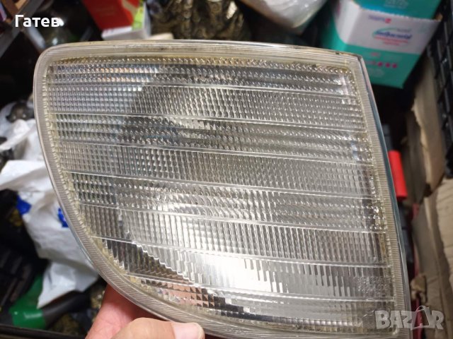 Мигачи бяли Mercedes vito 