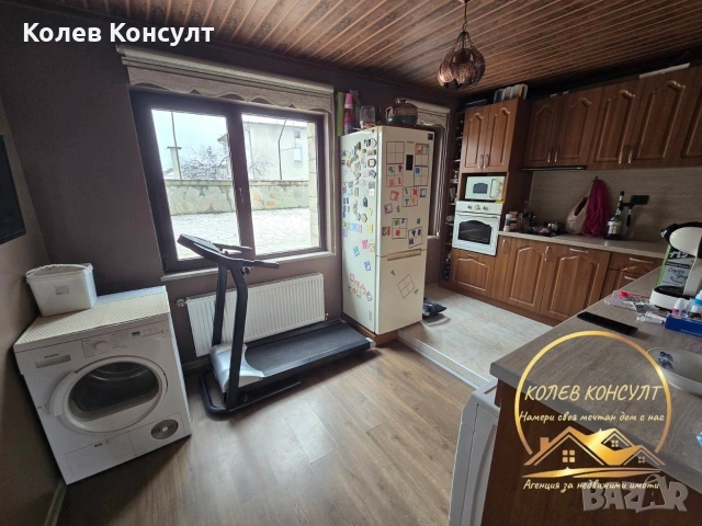 Триетажна къща гр.Харманли , снимка 14 - Къщи - 53358202