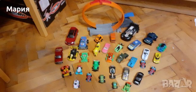 Колички и писта Hot wheels