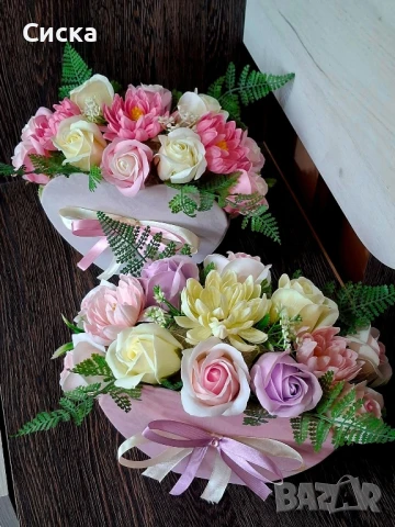 Елегантни велурени кутии аранжирани със сапунени цветя от пластичен сапун последни налични по 1 брой, снимка 5 - Подаръци за жени - 50712258