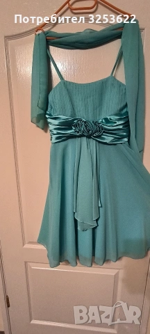 Продавам официална рокля