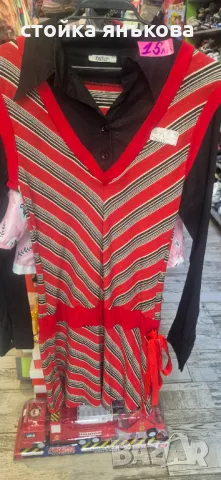 Продавам дамска туника червено черно, снимка 2 - Туники - 47313044