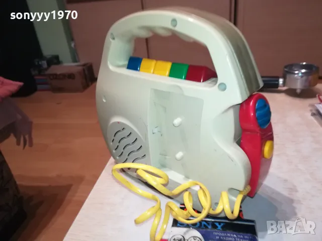 марков ретро касетофон с микрофон за колекция 2203251633, снимка 6 - Радиокасетофони, транзистори - 49597174