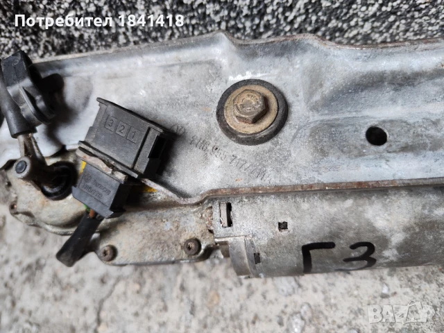 Задно моторче чистачки Голф 3, снимка 3 - Части - 51305544